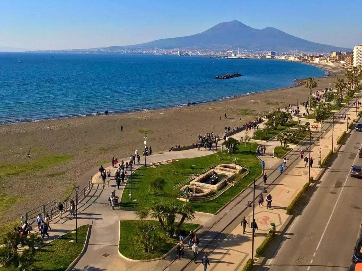 Denza Apartments Castellammare di Stabia Exterior photo