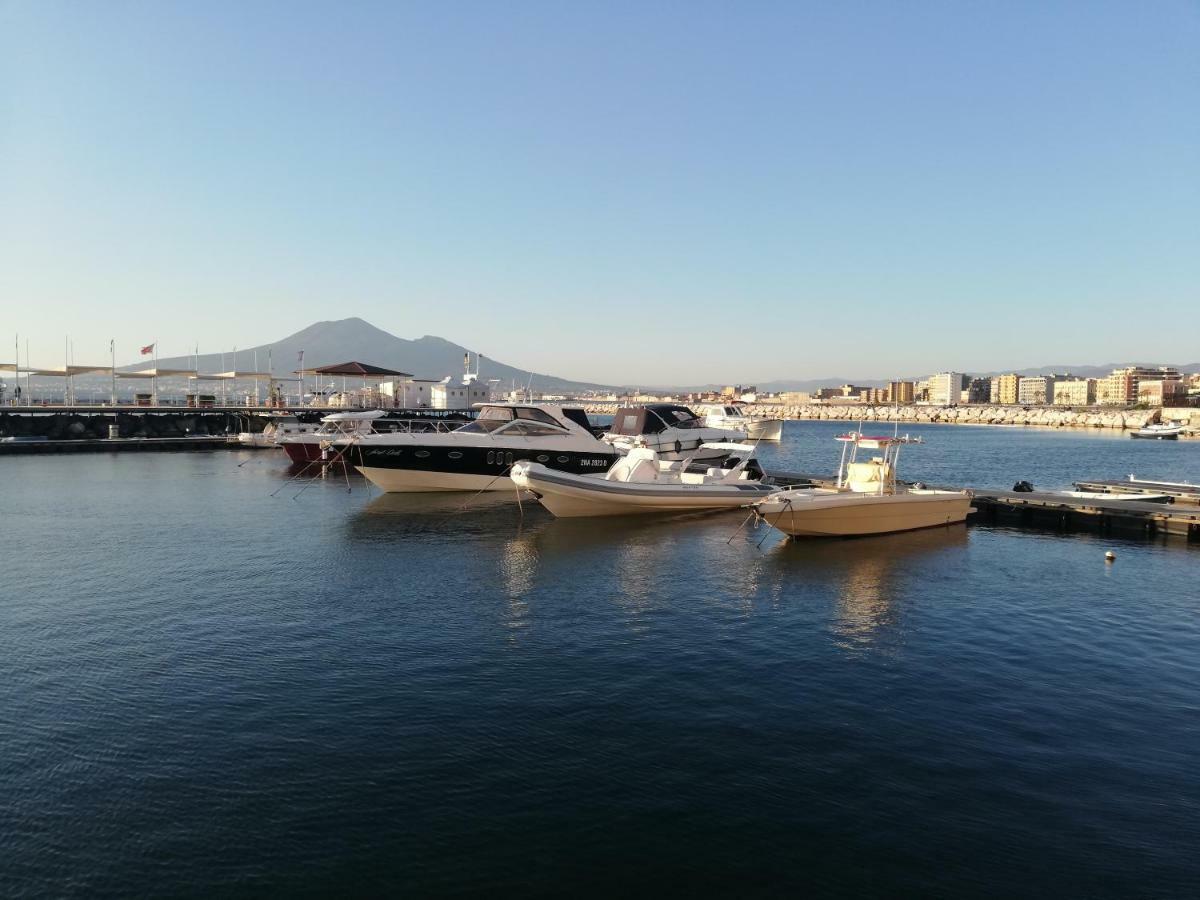 Denza Apartments Castellammare di Stabia Exterior photo